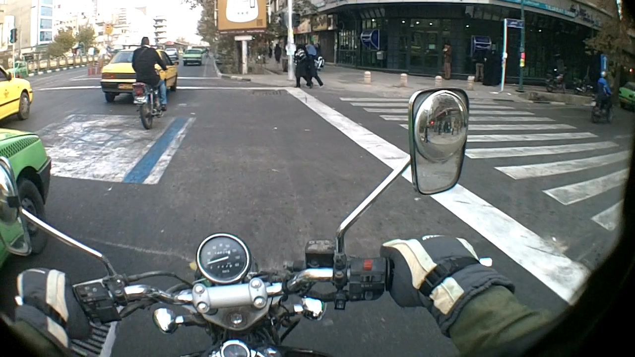 100_0006.MOV_20141227_042734.074.jpg