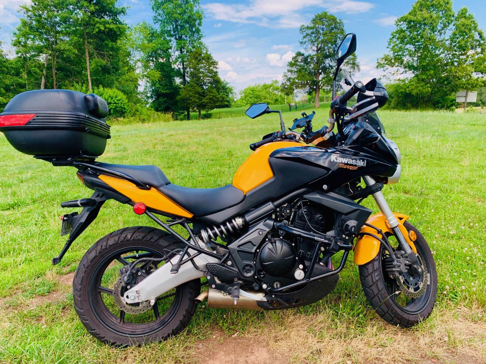 4357
