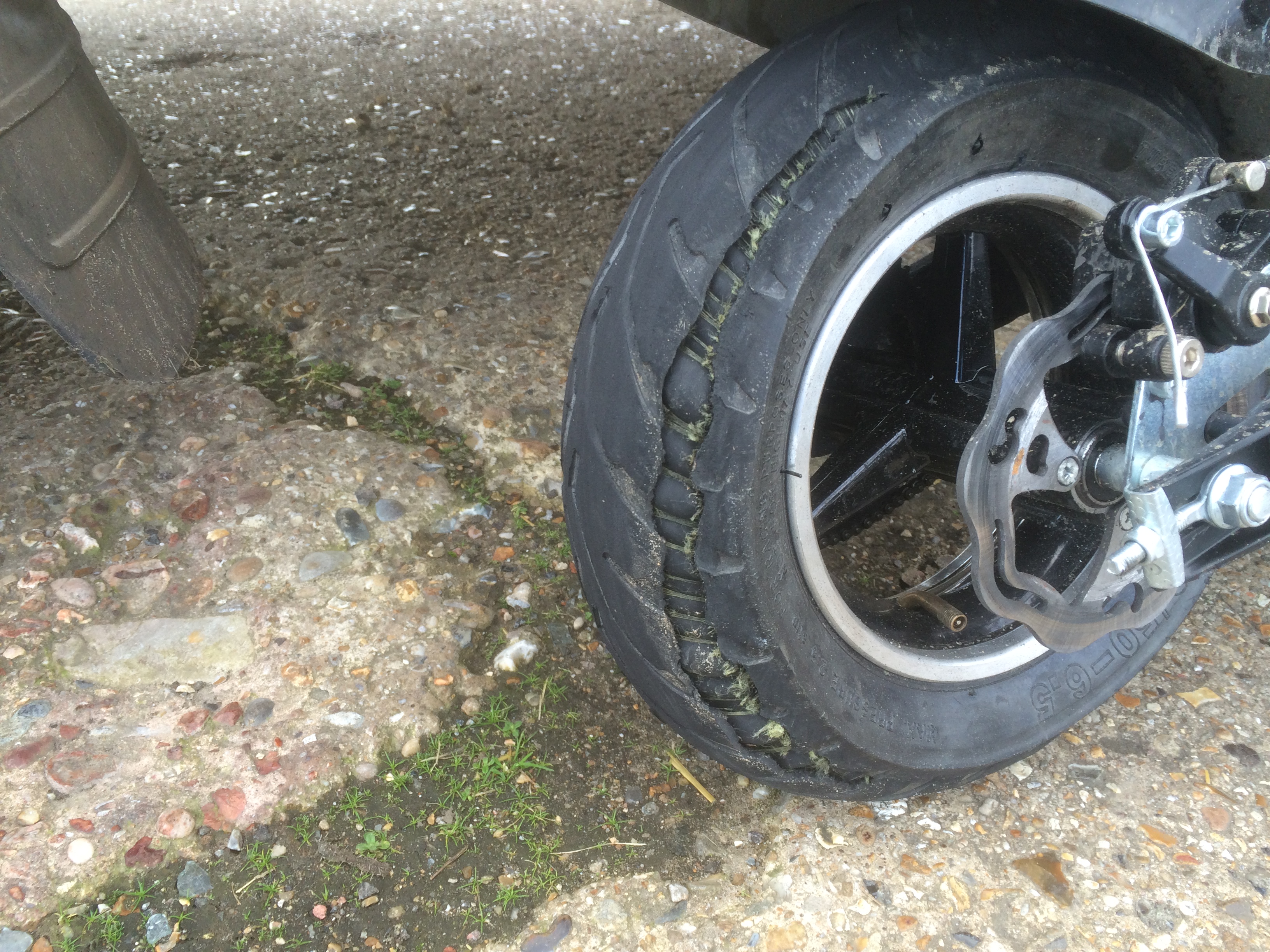minimoto-burn't our Tyre.jpg