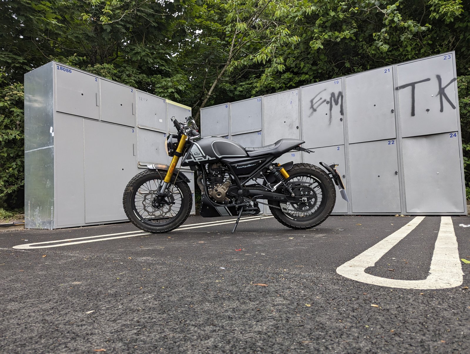 PXL_20240604_191423397.RAW-01.COVER.jpg